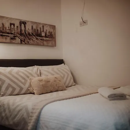 16 Pilrig Guest House-2